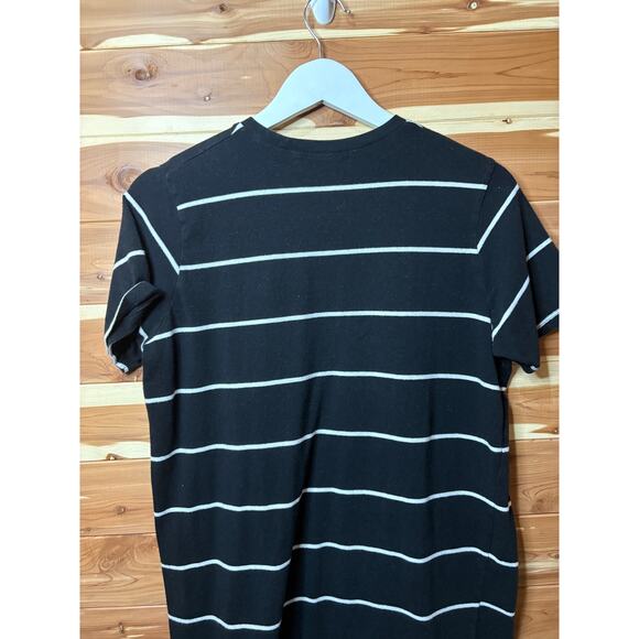 Brandy Melville Black White Striped One Size Tee Crewneck Classic - Picture 7 of 8